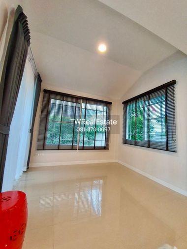 รูป ให้เช่าบ้านเดี่ยว 2 ชั้น Mantana Rama 9–Srinakarin บ้านเดี่ยวพื้นที่กว้าง 68 ตร.วา บ้านเปล่า 48,000 / พร้อมเฟอร์ 55,000 บาท - รูปที่ 8/21