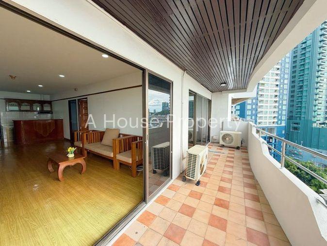 picture Condo for rent at Eastern Tower, Sriracha. Convenient location, close to workplaces and amenities. - 2/11