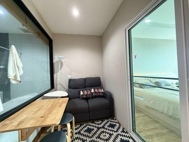 picture Ladda Plus Sriracha condo for rent. Beautiful room with sea view, fully furnished,move in Ready - 5/10