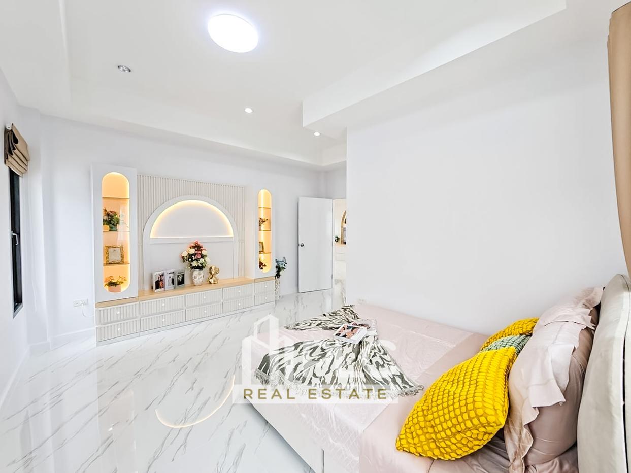 picture 3 Bedroom House for Sale Mabprachan Pattaya - 7/13