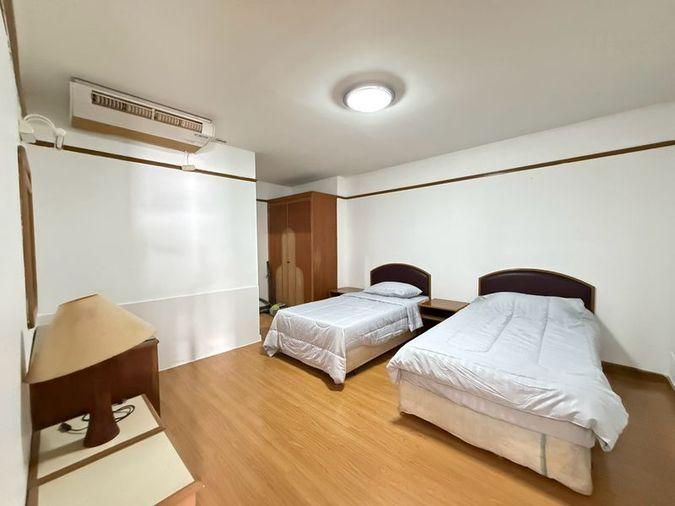 picture Condo for rent at Eastern Tower, Sriracha. Convenient location, close to workplaces and amenities. - 3/11