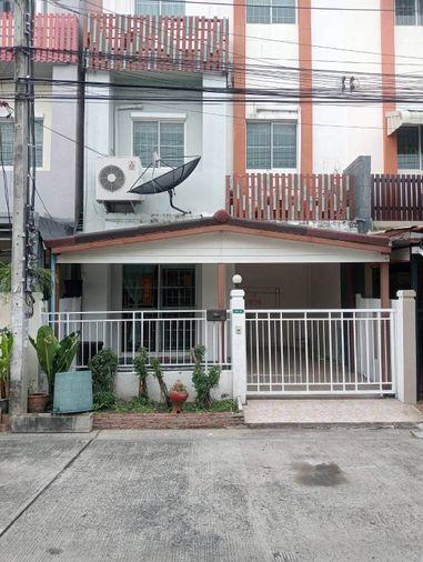 รูป HR3811ให้เช่าทาวน์โฮม 3 ชั้น หมู่บ้านไลโอ พหลโยธิน-วัชรพล (พหลโยธิน 54/1) เฟอร์ครบ พร้อมอยู่ ใกล้ BTS และสนามบินดอนเมือง - รูปที่ 1/24