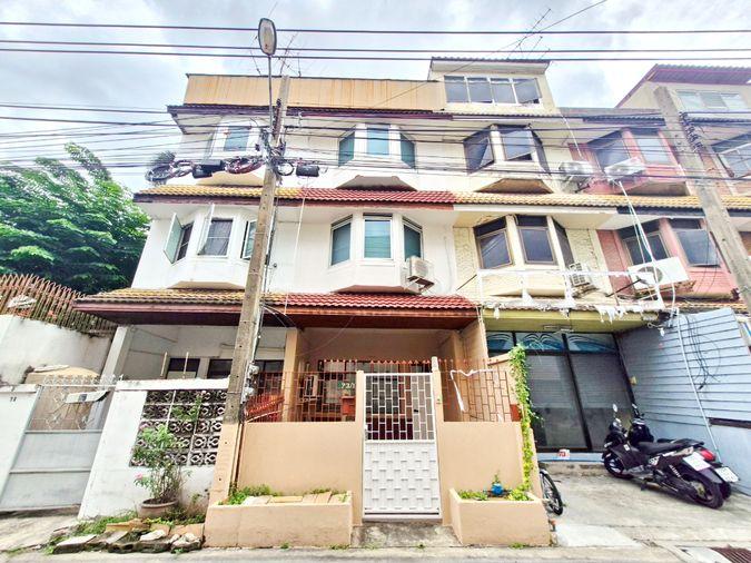 picture HK0683, Townhouse for rent 4 Br., Ratchada-Lat Phrao. - 1/24