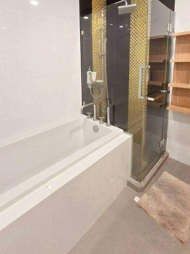 picture Plus Condo for rent, great location near Assumption School Sriracha, Chonburi. - 5/6