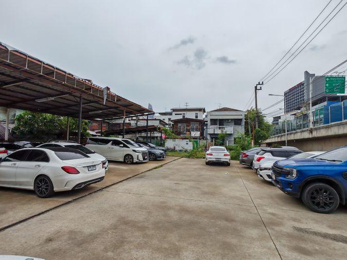 รูป เช่าบ้านพร้อมโกดัง พื้นที่พาณิชย์ ซอยเจริญกรุง 82 ใกล้ asiatique  - รูปที่ 16/17