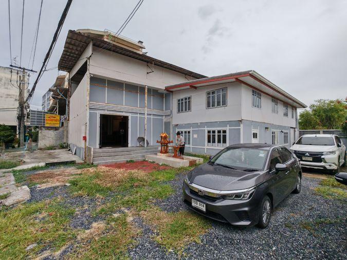 รูป เช่าบ้านพร้อมโกดัง พื้นที่พาณิชย์ ซอยเจริญกรุง 82 ใกล้ asiatique  - รูปที่ 11/17