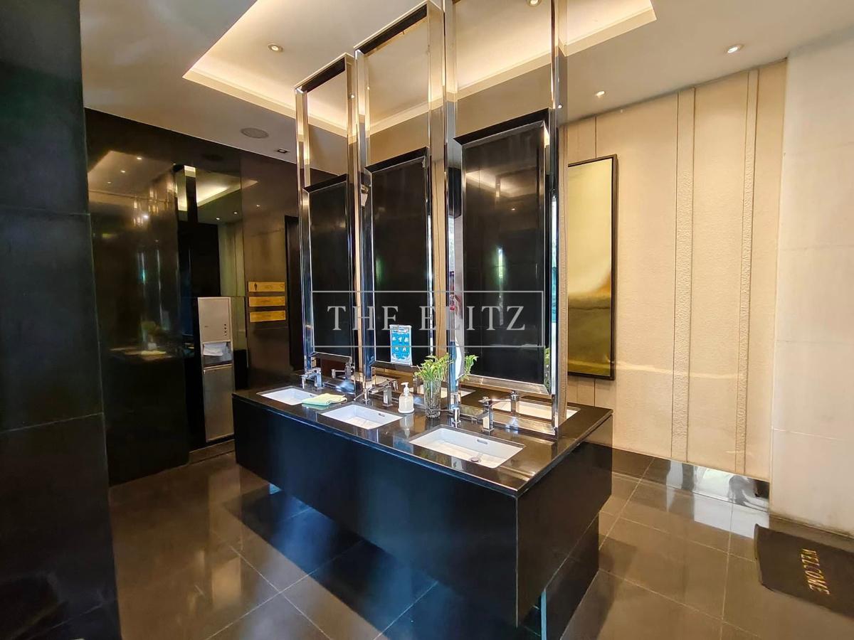 รูป ✨ Exclusive Rare Gem | Ready for Private Inspection - Supreme Sathorn CBD - High Luxury Standard ✨ - รูปที่ 18/21