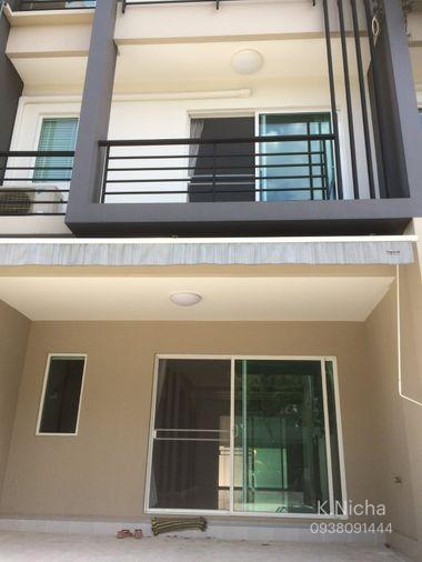รูป HR3815ให้เช่าทาวน์โฮม 3 ชั้น บ้านกลางเมือง อ่อนนุช 17 ตรงข้ามสวนสาธารณะ ทำเลเมือง ใกล้ทางด่วนและ BTS อ่อนนุช - รูปที่ 1/33