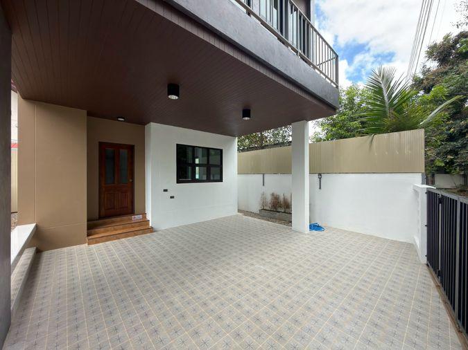 รูป 🏡✨ ขายบ้านเดี่ยว 2 ชั้น บ้านใหม่สไตล์โมเดิร์น ทำเลหนองจ๊อม–สันทราย เชียงใหม่ ราคาเพียง 2.19 ล้านบาท ฟรีค่าโอน ✨🏡   #CSS101950 - รูปที่ 2/23