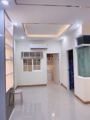 รูป 🔥 ขายทาวน์โฮม✅ โกลเด้นทาวน์ - เลียบคลองทวีวัฒนา สาย 3 | Golden Town - Along Thawi Watthana Canal, Sai 3 🏡 - รูปที่ 4/13