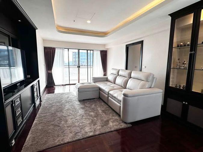 รูป Best Price ‼️ให้เช่า Riverside Tower ห้องสวย ตกแต่งคลาสสิก เฟอร์ครบ ชั้นสูง วิวแม่น้ำ น่าอยู่มาก 💛 DS4144 | Line @Dstay - รูปที่ 1/8