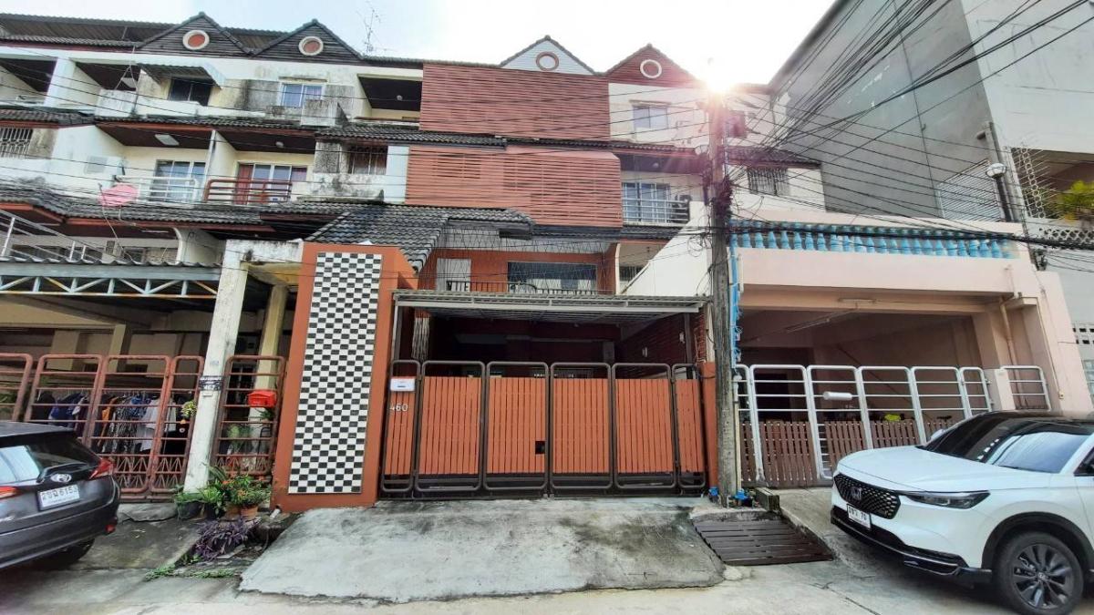 รูป ทาวน์เฮ้าส์ให้เช่า 🔥 Varathorn Ville Pattanakarn 44 🔥 5 ห้องนอน 4 ห้องน้ำ ใกล้ทางด่วน & มอเตอร์เวย์ - รูปที่ 2/21