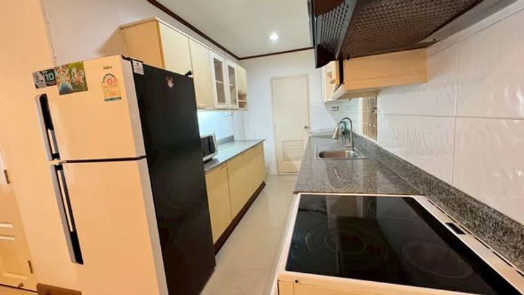 รูป 1 ห้องนอน | 1 ห้องน้ำ | BTS Nana | 62 ตร.ม. | 25,000 บาท/เดือน | ชั้น 8 — Saranjai Mansion กรุงเทพฯ - รูปที่ 4/5