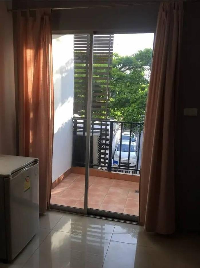 picture 1Bed | 1Bath | BTS On Nut | 33sqm | THB 8,000/mo | Fl.2 — Regent 4 Condominium Bangkok - 1/9