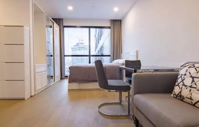 รูป สตูดิโอ | 1 ห้องน้ำ | MRT Sam Yan | 26 ตร.ม. | 30,000 บาท/เดือน | ชั้น 17 — Ashton Chula-Silom กรุงเทพฯ - รูปที่ 1/10