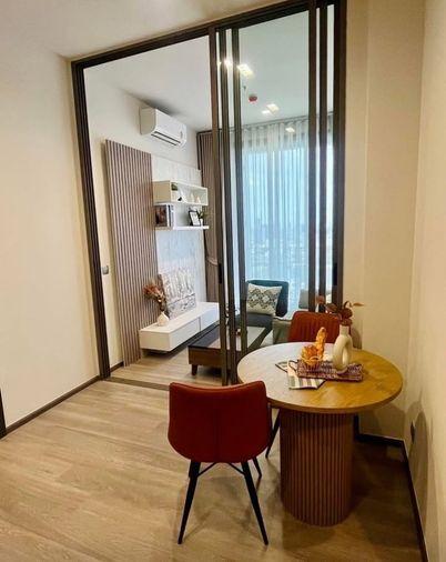 รูป 1 ห้องนอน | 1 ห้องน้ำ | BTS Saphan Taksin | 44 ตร.ม. | 30,000 บาท/เดือน | ชั้น 25 — Rhythm Charoenkrung Pavillion กรุงเทพฯ - รูปที่ 2/9