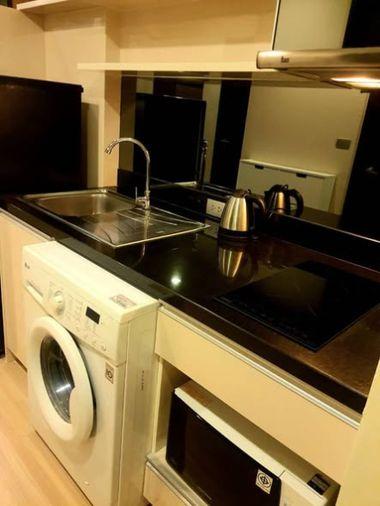 picture 1Bed | 1Bath | BTS Phra Khanong | 54sqm | THB 35,000/mo | Fl.21 — Sky Walk Residences Bangkok - 4/5