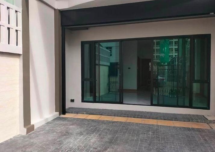 รูป 1 ห้องนอน | 1 ห้องน้ำ | BTS Asok | 32 ตร.ม. | 28,000 บาท/เดือน | ชั้น 28 — Edge Sukhumvit 23 กรุงเทพฯ - รูปที่ 1/10