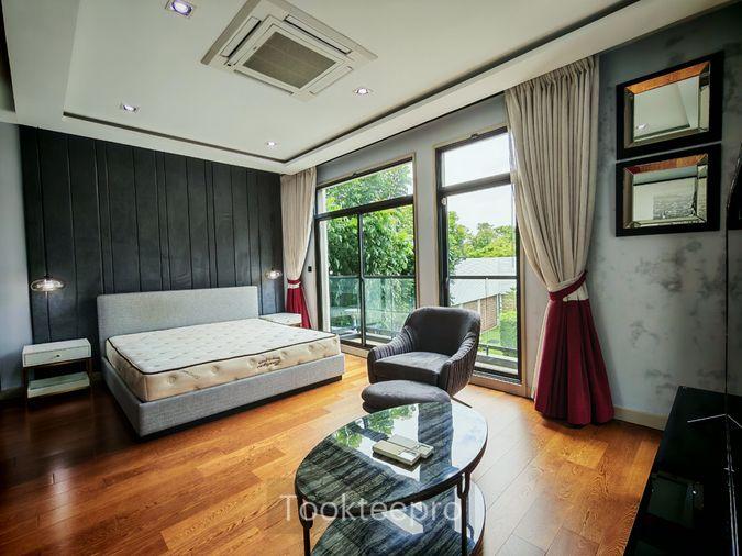 รูป บ้านเดี่ยว3 ชั้น หลังมุม ไม่มีบ้านตรงข้าม สุขุมวิท 101 - รูปที่ 10/27