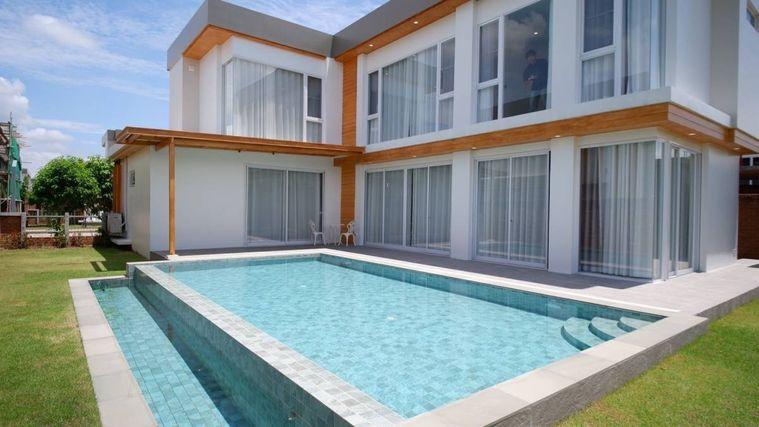 รูป 🏡✨ พูลวิลล่าหรู 2 ชั้นให้เช่า บ้านสไตล์โมเดิร์น พร้อมสระว่ายน้ำส่วนตัว โซนสันกำแพง  #ASP-V0039 - รูปที่ 2/14
