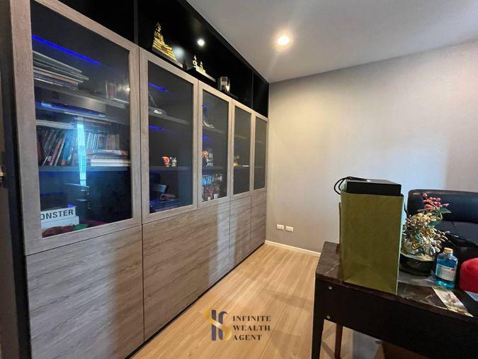 รูป แรร์สุด! ทาวน์โฮมติดถนนเมน 4 เลน ✨ บ้านกลางเมือง สวนหลวง | 22ตร.ว. 3นอน 2จอด | สภาพกริ๊บพร้อมอยู่ | เพียง 4.4 ล้าน | นัดชมบ้านด่วน 🏡 - รูปที่ 7/18