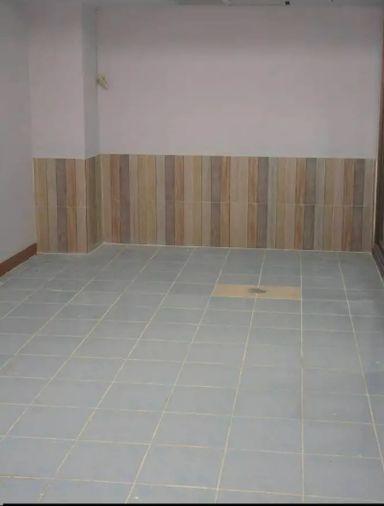 รูป 1 ห้องนอน | 1 ห้องน้ำ | BTS Ratchadamri | 63 ตร.ม. | 22,000 บาท/เดือน | ชั้น 13 — The Royal Place 2 กรุงเทพฯ - รูปที่ 2/5
