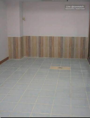 รูป 1 ห้องนอน | 1 ห้องน้ำ | BTS Ratchadamri | 63 ตร.ม. | 22,000 บาท/เดือน | ชั้น 13 — The Royal Place 2 กรุงเทพฯ - รูปที่ 2/5