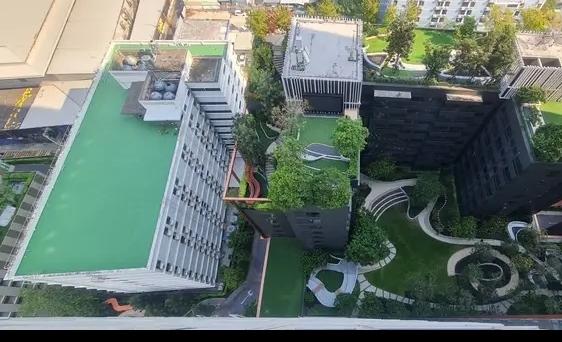 picture 1Bed | 1Bath | MRT Huai Khwang | 30sqm | THB 17,900/mo | Fl.25 — XT Huaikhwang Bangkok - 8/9