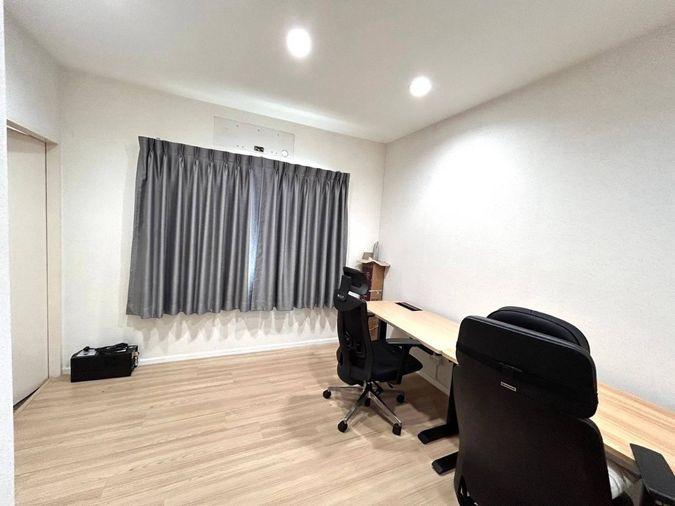 รูป แรร์สุด! ทาวน์โฮมติดถนนเมน 4 เลน ✨ บ้านกลางเมือง สวนหลวง | 22ตร.ว. 3นอน 2จอด | สภาพกริ๊บพร้อมอยู่ | เพียง 4.4 ล้าน | นัดชมบ้านด่วน 🏡 - รูปที่ 6/18