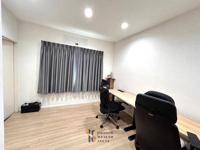 รูป แรร์สุด! ทาวน์โฮมติดถนนเมน 4 เลน ✨ บ้านกลางเมือง สวนหลวง | 22ตร.ว. 3นอน 2จอด | สภาพกริ๊บพร้อมอยู่ | เพียง 4.4 ล้าน | นัดชมบ้านด่วน 🏡 - รูปที่ 6/18