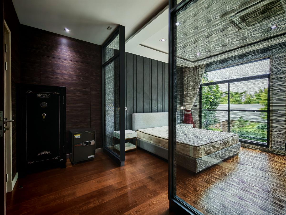 รูป บ้านเดี่ยว3 ชั้น หลังมุม ไม่มีบ้านตรงข้าม สุขุมวิท 101 - รูปที่ 15/27