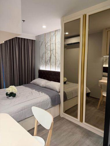 รูป 🚝 ปล่อยเช่า Regent Home วุฒากาศ   ตึก A ชั้นสูงลิ่ว 32 ตกแต่งบิลท์อินไม้แท้หรูหรา เปิดม่านรับวิวองค์พระสวยงามสงบตา! 🕌 - รูปที่ 3/12