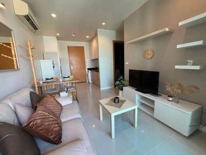 picture 1Bed | 1Bath | MRT Phetchaburi | 40sqm | THB 22,000/mo | Fl.32 — Circle Condominium Bangkok - 9/10