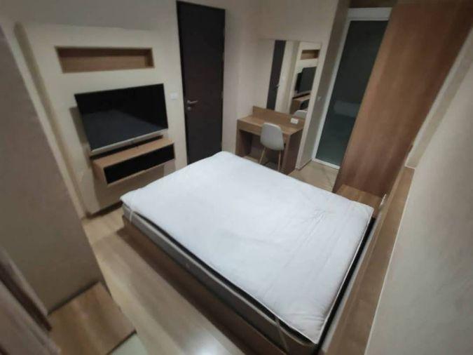 picture 1Bed | 1Bath | BTS Saphan Taksin | 35sqm | THB 20,000/mo | Fl.25 — Rhythm Sathorn Bangkok - 5/10