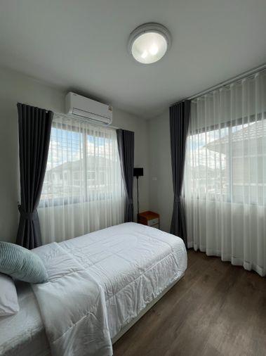 picture 🏡 Two-Storey Detached House for Rent - 13/24