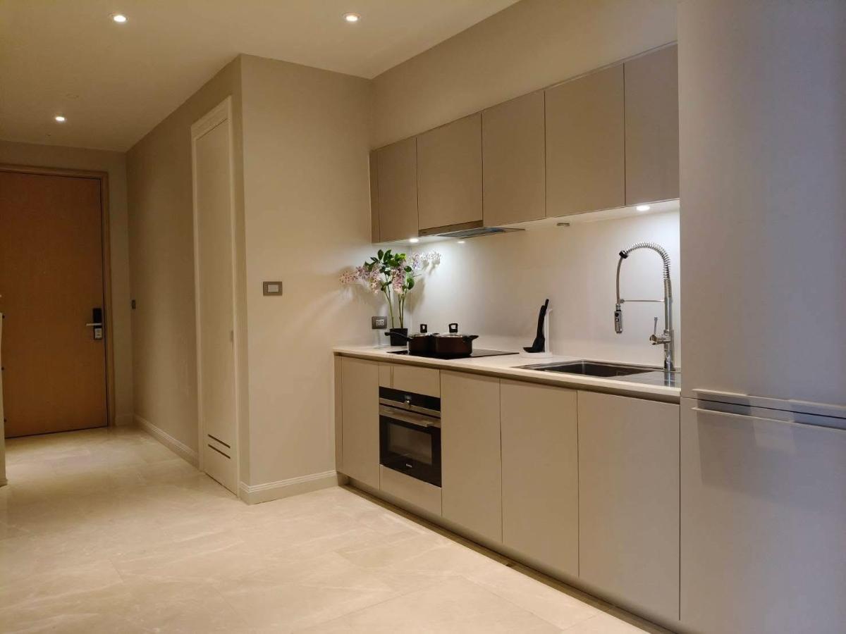 picture 2Bed | 2Bath | BTS Krung Thon Buri | 102sqm | THB 100,000/mo | Fl.8 — Magnolias Waterfront Residences Bangkok - 1/7