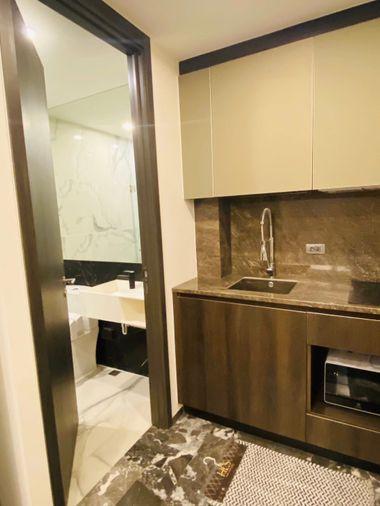 picture 1Bed | 1Bath | BTS Thong Lo | 31sqm | THB 18,000/mo | Fl.2 — 168 Sukhumvit 36 Bangkok - 6/10