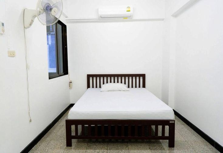 picture 1Bed | 1Bath | BTS Phloen Chit | 45sqm | THB 14,000/mo | Fl.9 — Ruenrudee Condominium Bangkok - 8/10