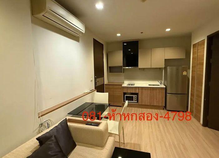 รูป 1 ห้องนอน | 1 ห้องน้ำ | BTS Saphan Taksin | 38 ตร.ม. | 21,000 บาท/เดือน | ชั้น 4 — Rhythm Sathorn กรุงเทพฯ - รูปที่ 1/5