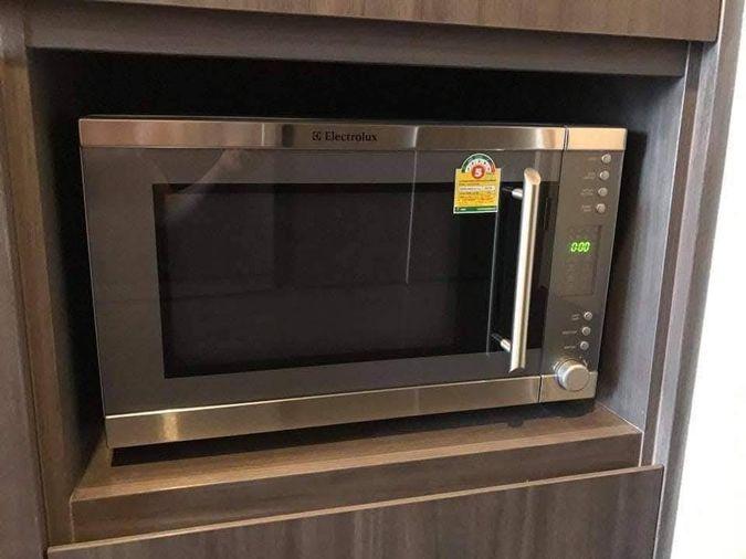 picture 1Bed | 1Bath | BTS Phrom Phong | 46sqm | THB 29,000/mo | Fl.3 — Via 49 Bangkok - 8/10