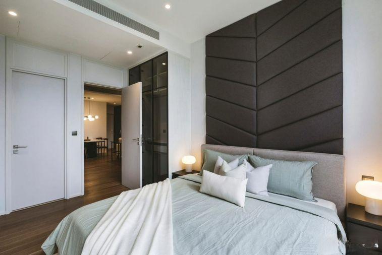 picture 2Bed | 1Bath | BTS Ratchadamri | 79sqm | THB 120,000/mo | Fl.8 — Muniq Langsuan Bangkok - 5/10