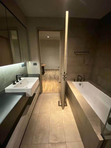 picture 2Bed | 1Bath | MRT Phetchaburi | 75sqm | THB 80,000/mo | Fl.26 — The Lofts Asoke Bangkok - 5/10