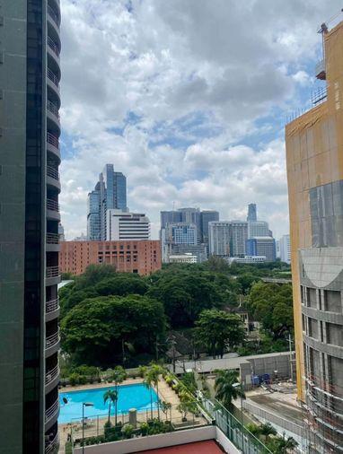 picture 1Bed | 1Bath | BTS Ratchadamri | 37sqm | THB 12,000/mo | Fl.7 — Grand Condo Bangkok - 2/9