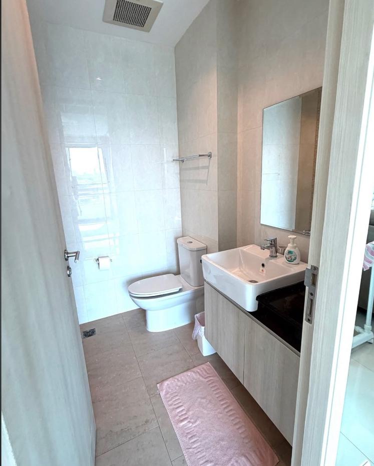 รูป 1 ห้องนอน | 2 ห้องน้ำ | MRT Khlong Toei | 63 ตร.ม. | 30,000 บาท/เดือน | ชั้น 7 — The Lofts Yennakart กรุงเทพฯ - รูปที่ 10/10