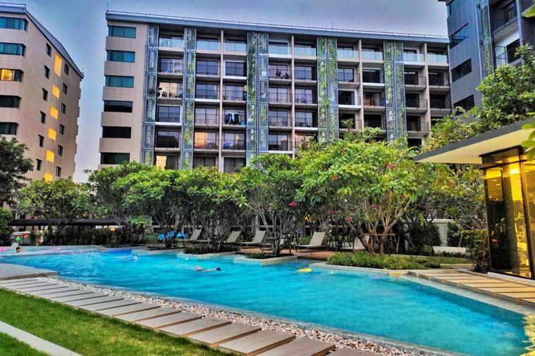 รูป 2 ห้องนอน | 2 ห้องน้ำ | BTS Surasak | 62 ตร.ม. | 35,000 บาท/เดือน | ชั้น 8 — Blossom Condo @ Sathorn-Charoenrat กรุงเทพฯ - รูปที่ 2/10