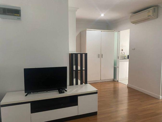 picture 1Bed | 1Bath | MRT Phra Ram 9 | 32sqm | THB 14,000/mo | Fl.10 — Lumpini Place Rama 9 Bangkok - 4/10