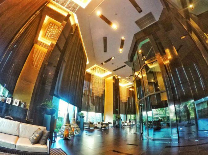 picture 1Bed | 1Bath | BTS Saphan Taksin | 35sqm | THB 21,000/mo | Fl.28 — Rhythm Sathorn Bangkok - 8/10