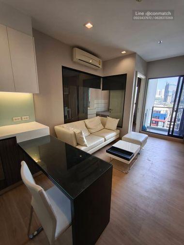 รูป 1 ห้องนอน | 1 ห้องน้ำ | BTS Krung Thon Buri | 38 ตร.ม. | 17,000 บาท/เดือน | ชั้น 10 — Urbano Absolute Sathon-Taksin กรุงเทพฯ - รูปที่ 1/10