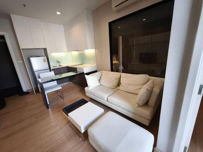 รูป 1 ห้องนอน | 1 ห้องน้ำ | BTS Krung Thon Buri | 38 ตร.ม. | 17,000 บาท/เดือน | ชั้น 10 — Urbano Absolute Sathon-Taksin กรุงเทพฯ - รูปที่ 7/10