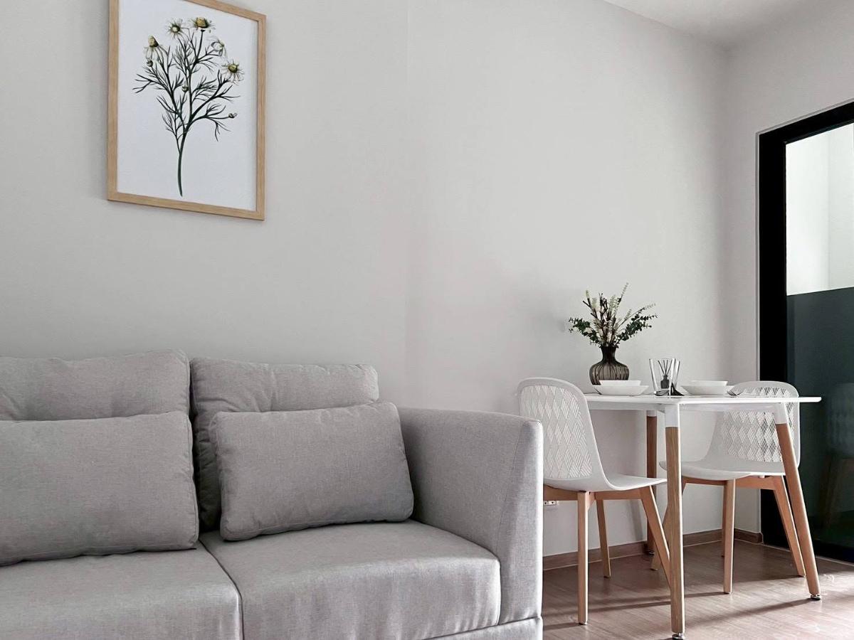 picture 1Bed | 1Bath | MRT Bang Yi Khan | 30sqm | THB 15,000/mo | Fl.12 — Chewathai Pinklao Bangkok - 7/8